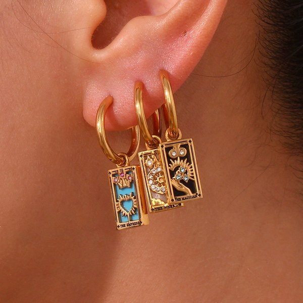 Tarot charm hoops, photo 3